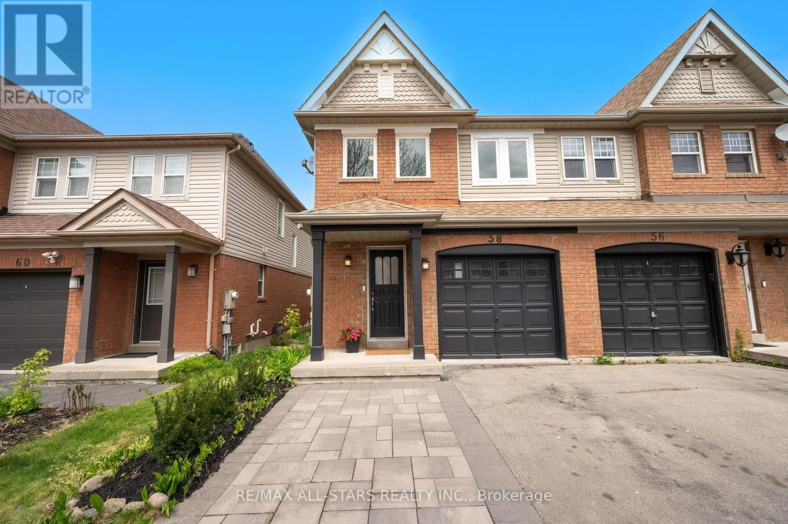 58 WOODROOF CRESCENT