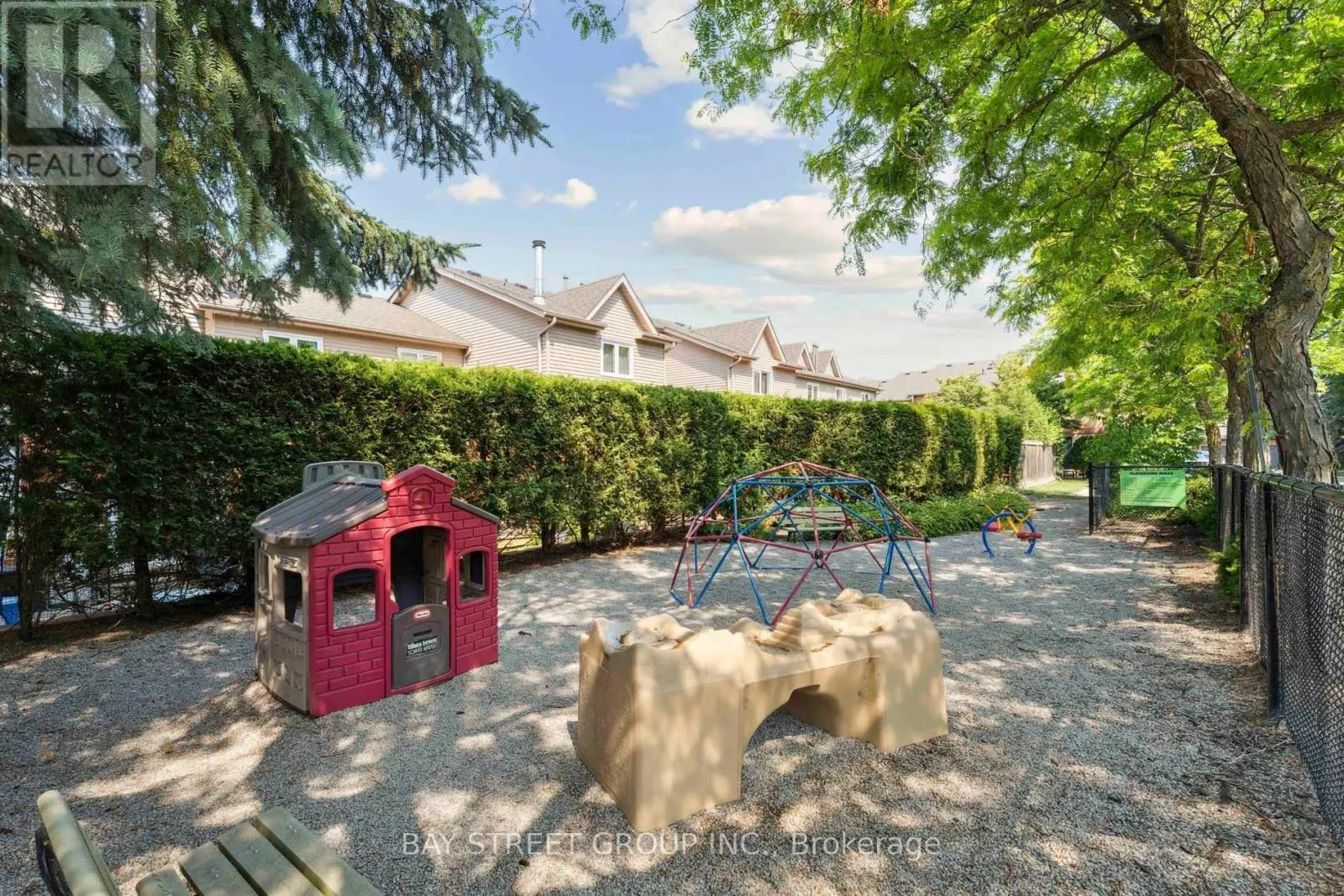 873 PLAYTER CRESCENT