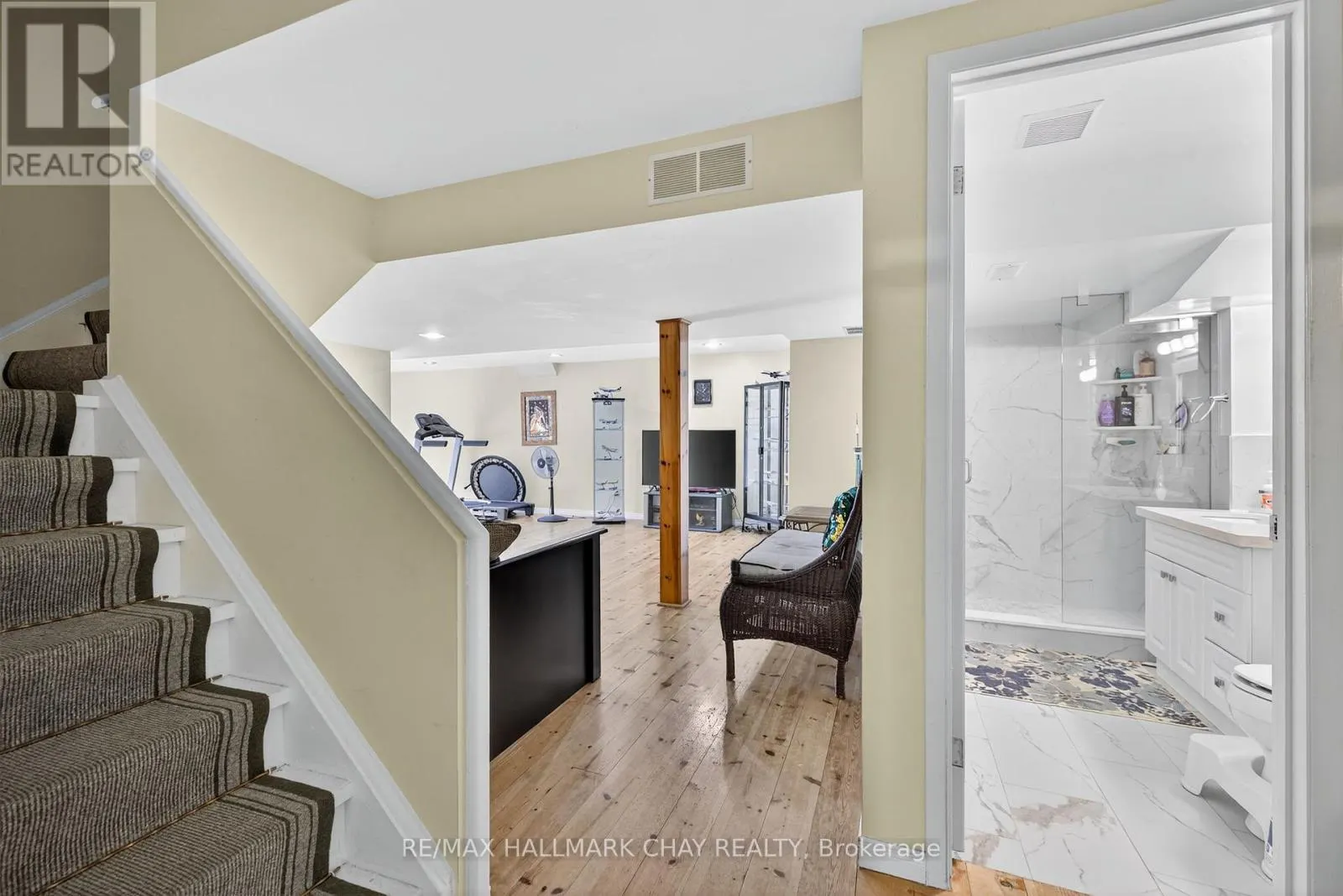 25 HEATHERWOOD CRESCENT