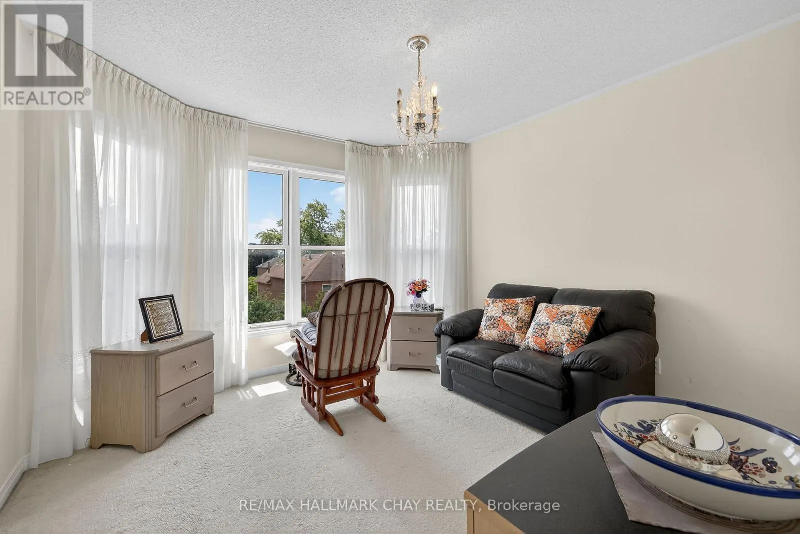 25 HEATHERWOOD CRESCENT