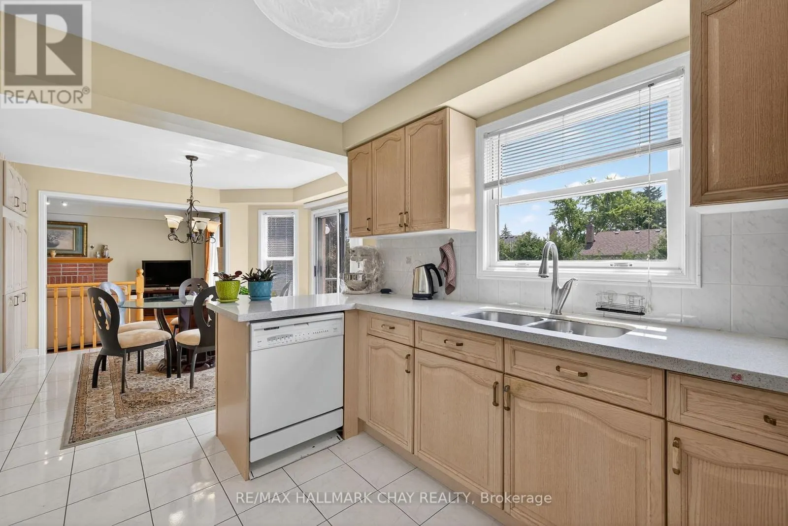 25 HEATHERWOOD CRESCENT