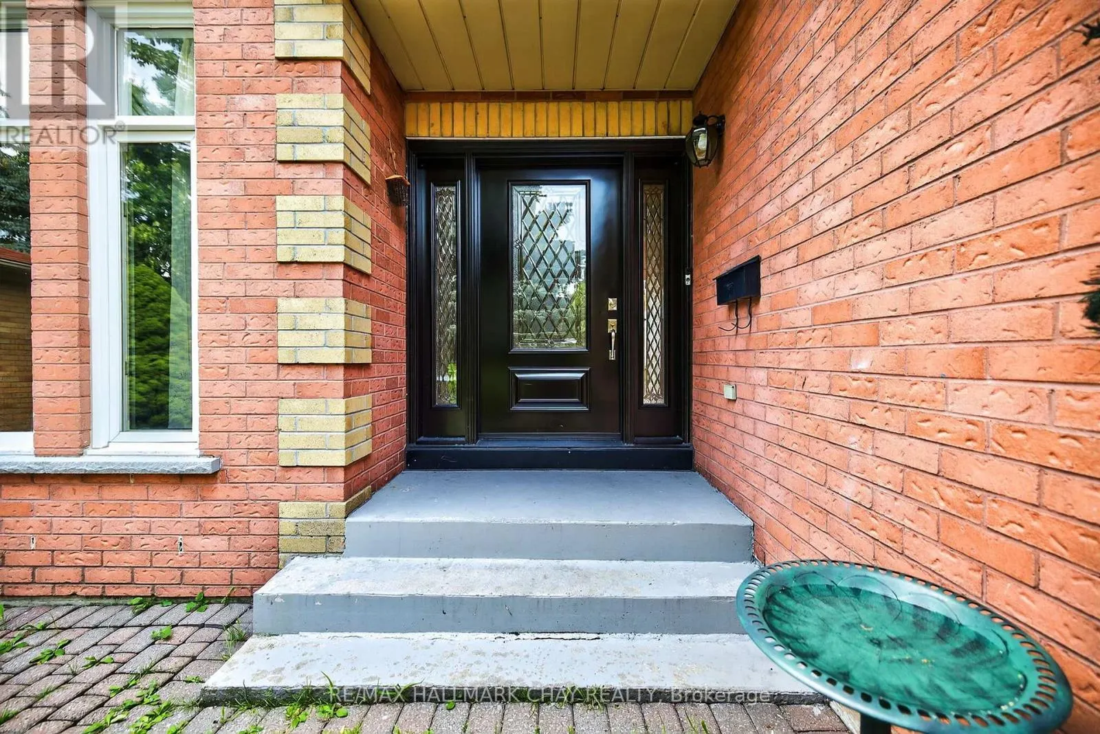 25 HEATHERWOOD CRESCENT