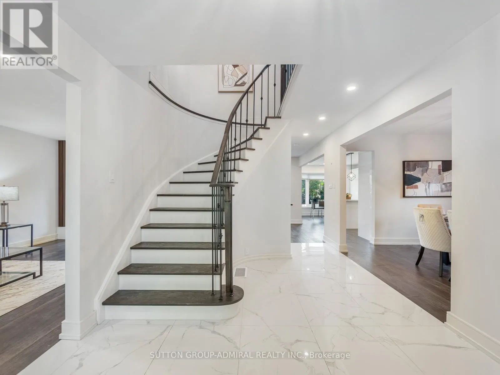 97 GOLF LINKS DRIVE