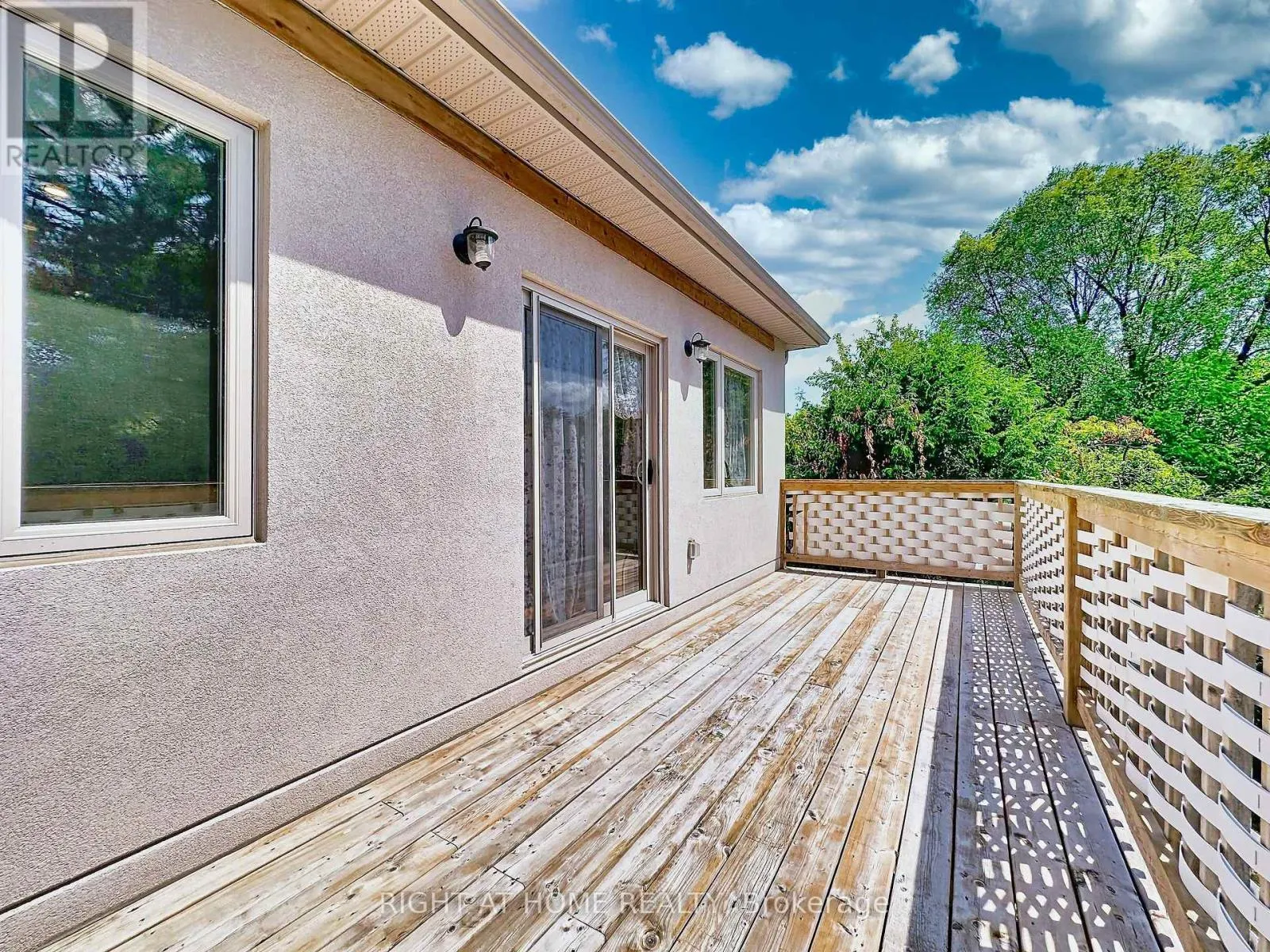 100 GREENBELT CRESCENT