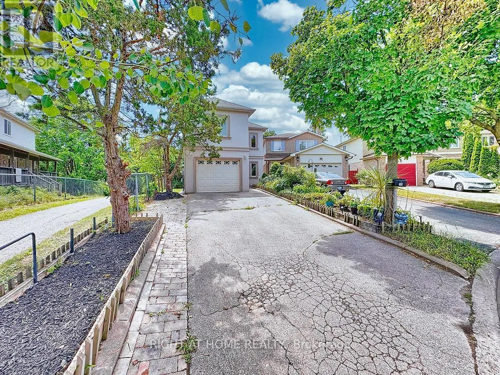 100 GREENBELT CRESCENT