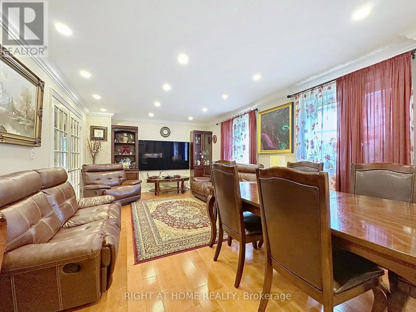 100 GREENBELT CRESCENT