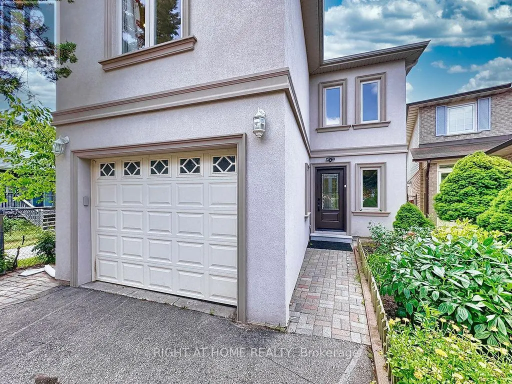 100 GREENBELT CRESCENT