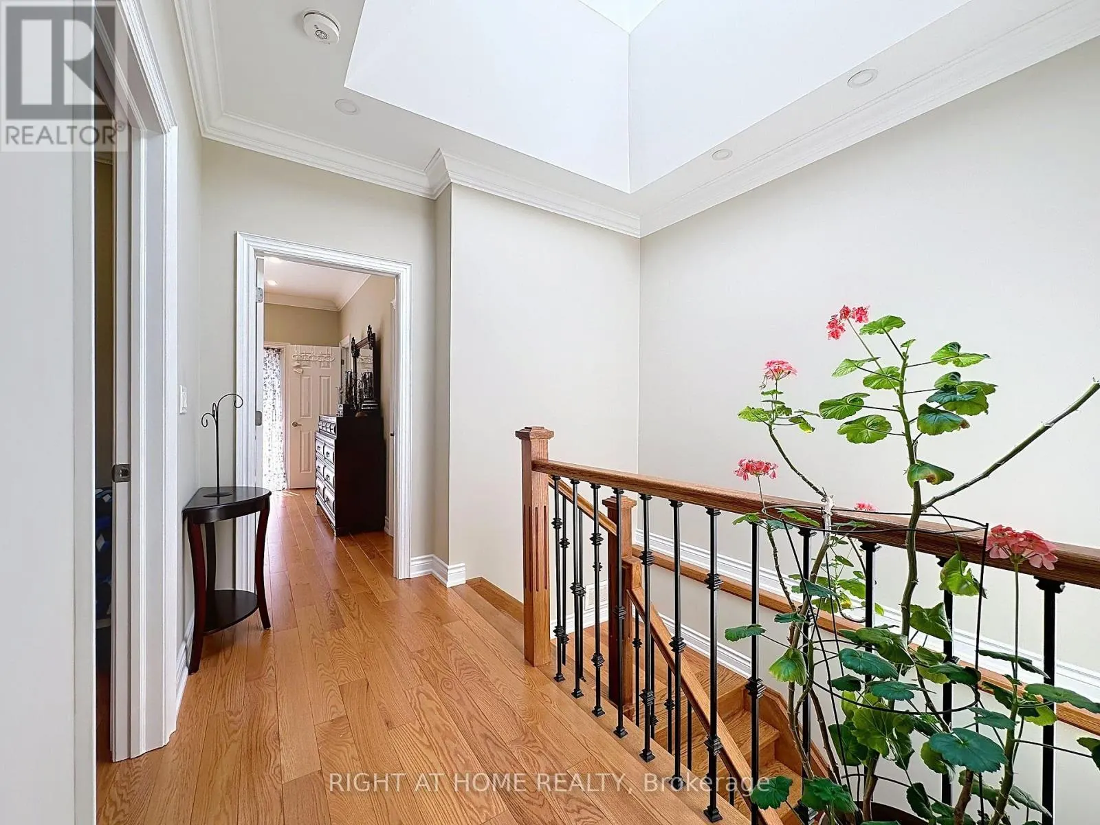 100 GREENBELT CRESCENT