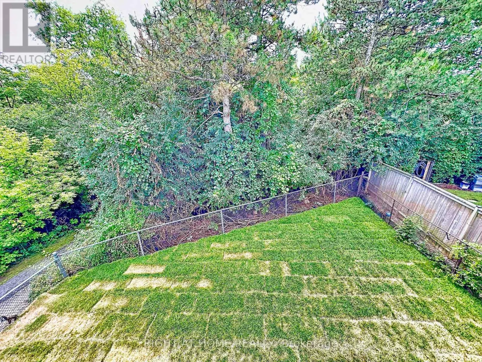 100 GREENBELT CRESCENT