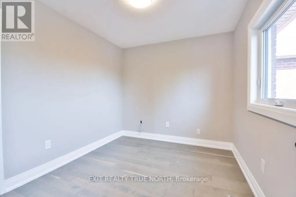 1908 EMERALD COURT