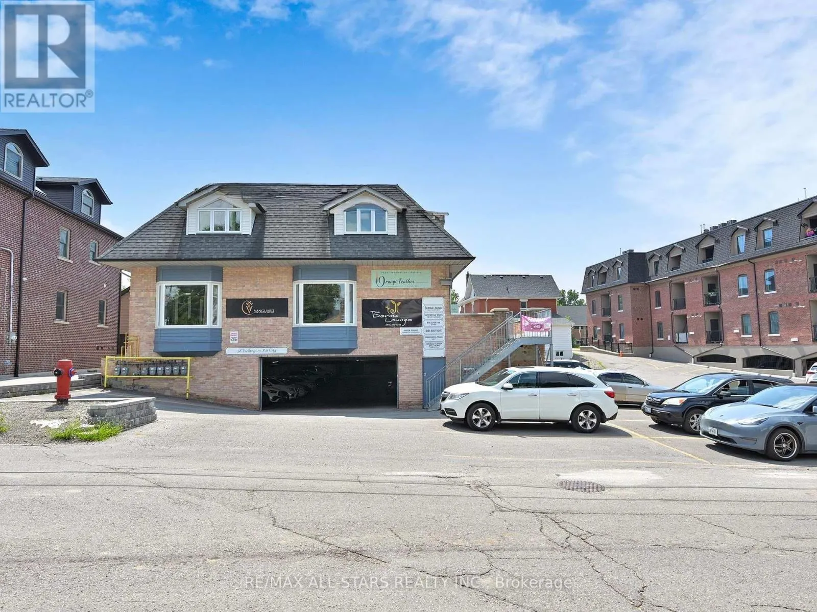 3A - 38 WELLINGTON STREET E