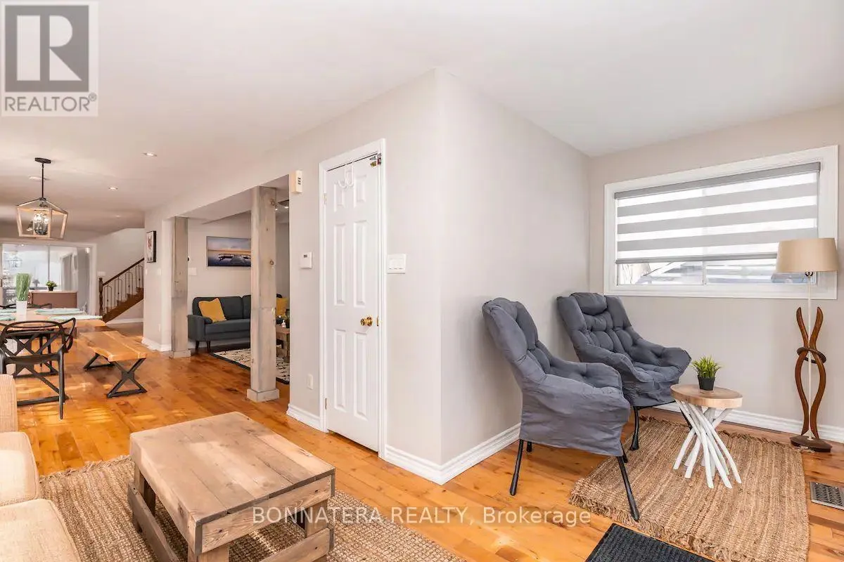 687 INNISFIL BEACH ROAD