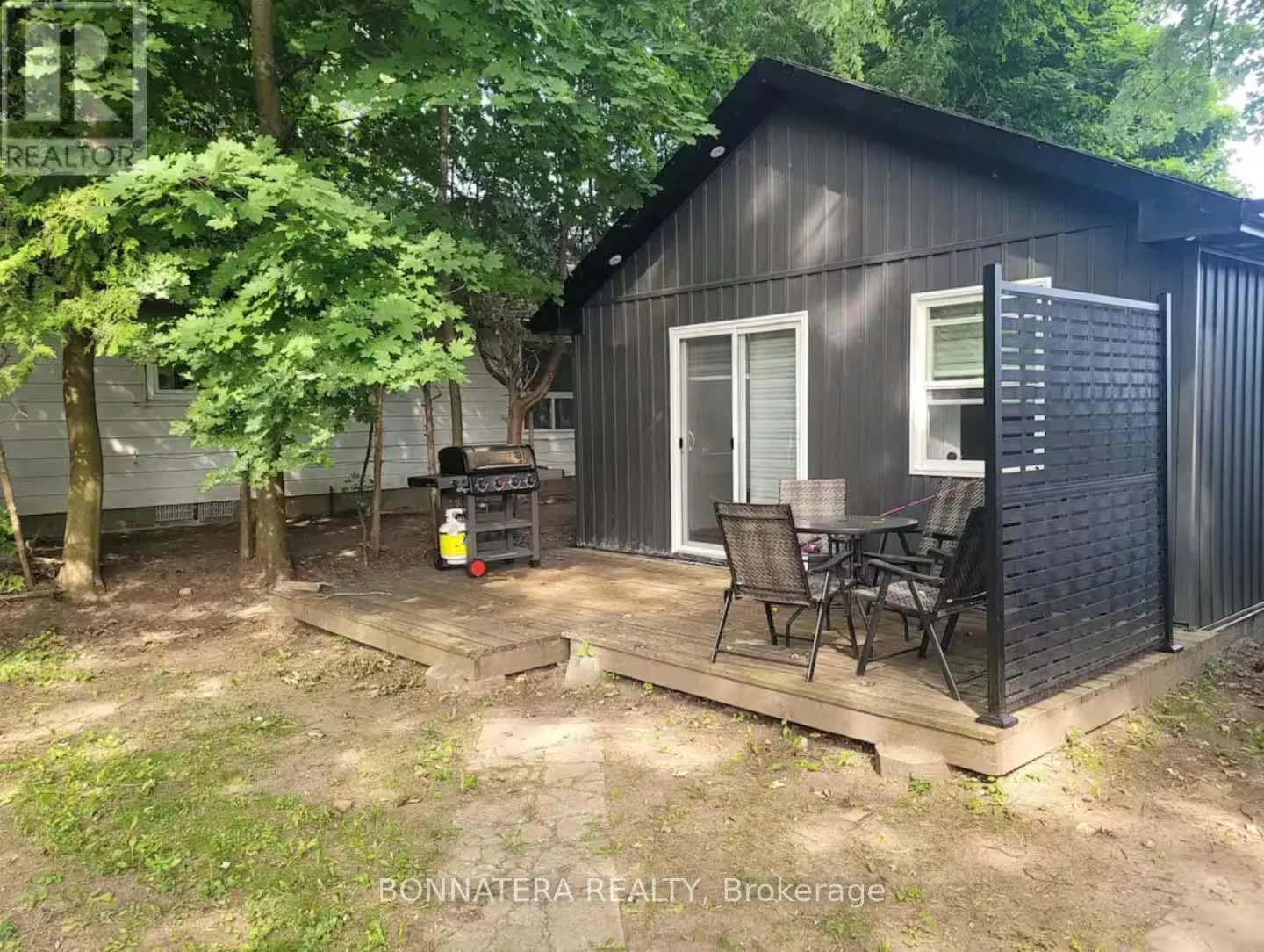 687 INNISFIL BEACH ROAD