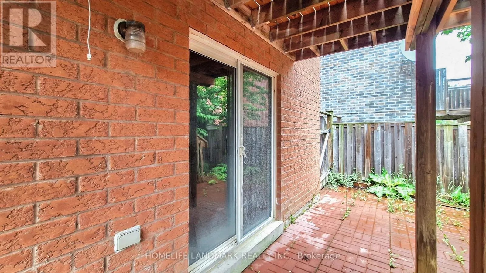 183 ALFRED SMITH WAY