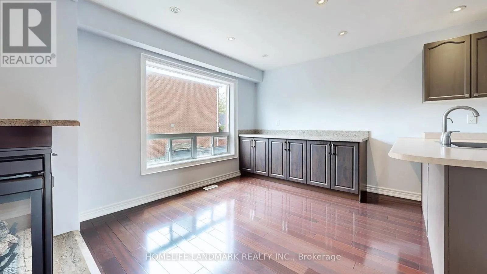 183 ALFRED SMITH WAY