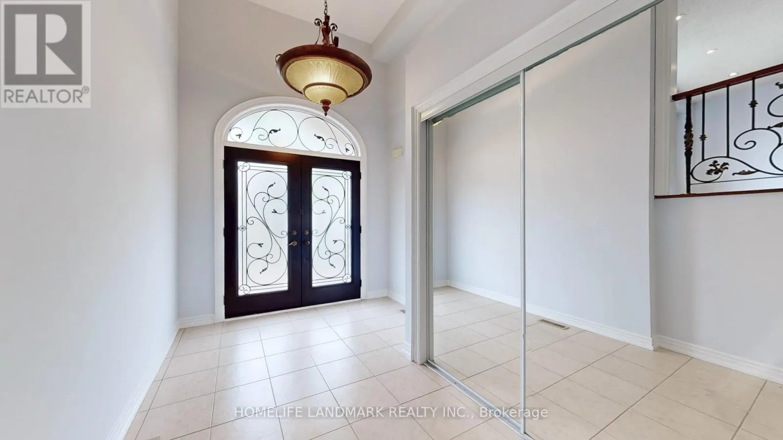 183 ALFRED SMITH WAY