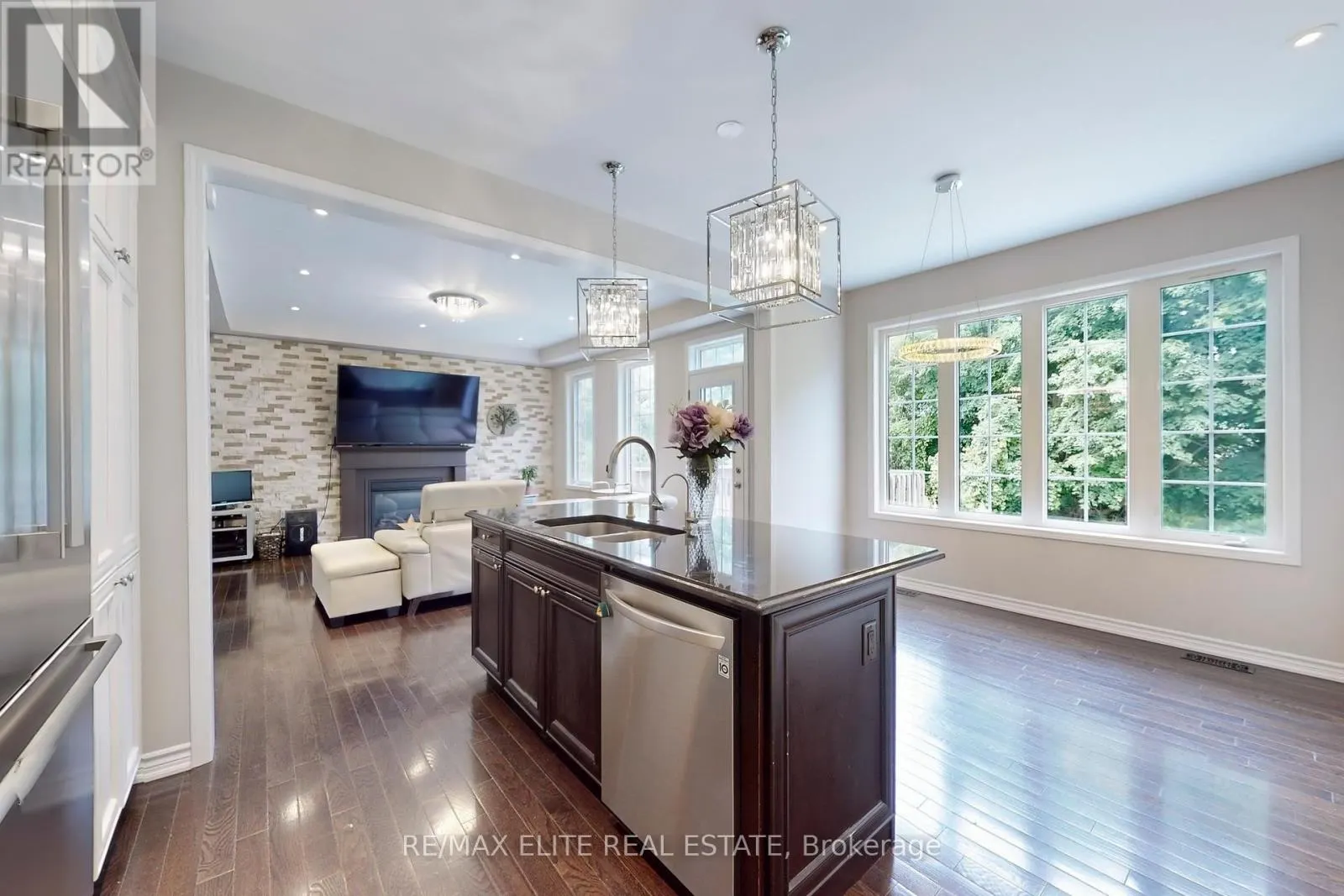 333 THOMAS PHILLIPS DRIVE