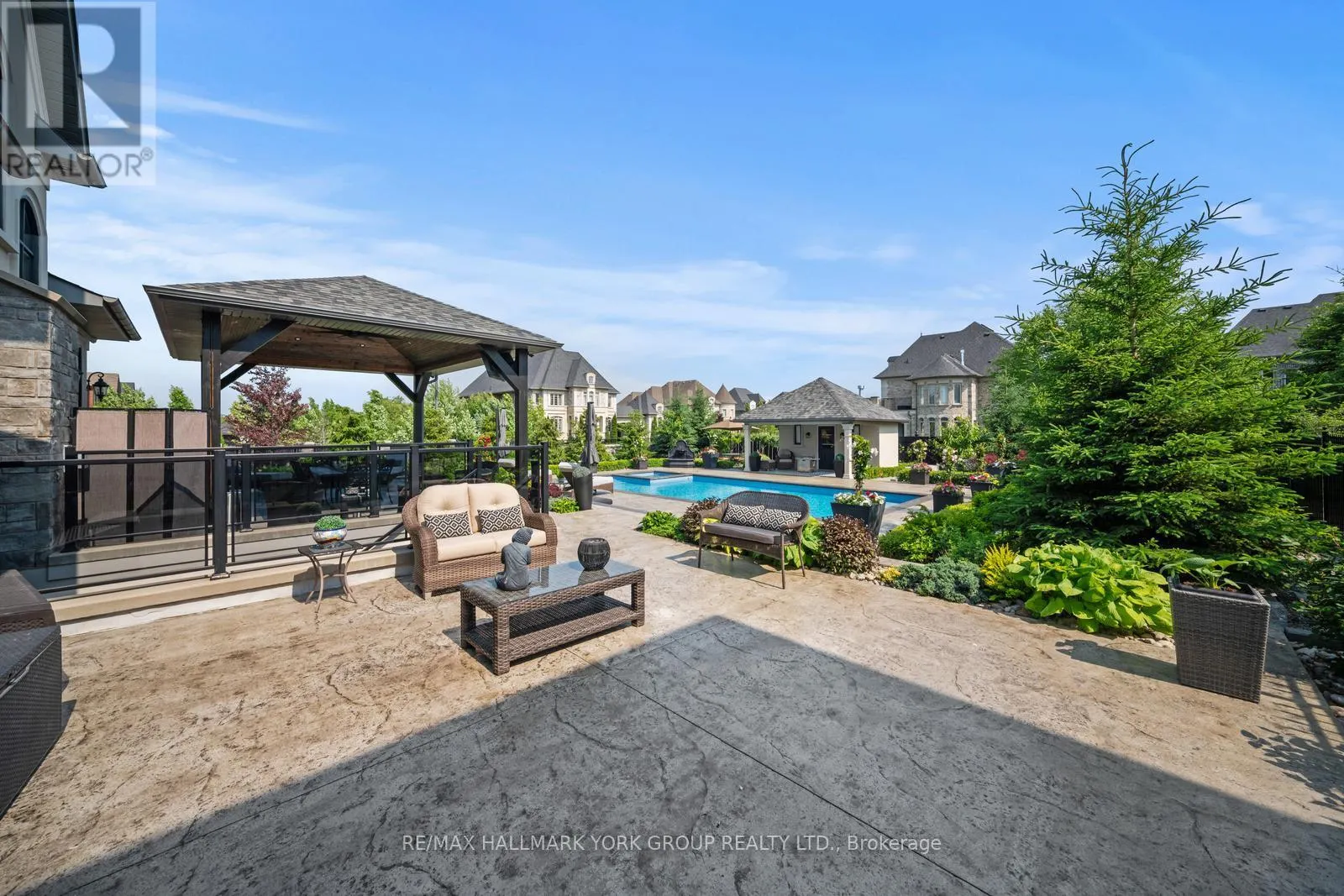 2 TIDNISH COURT