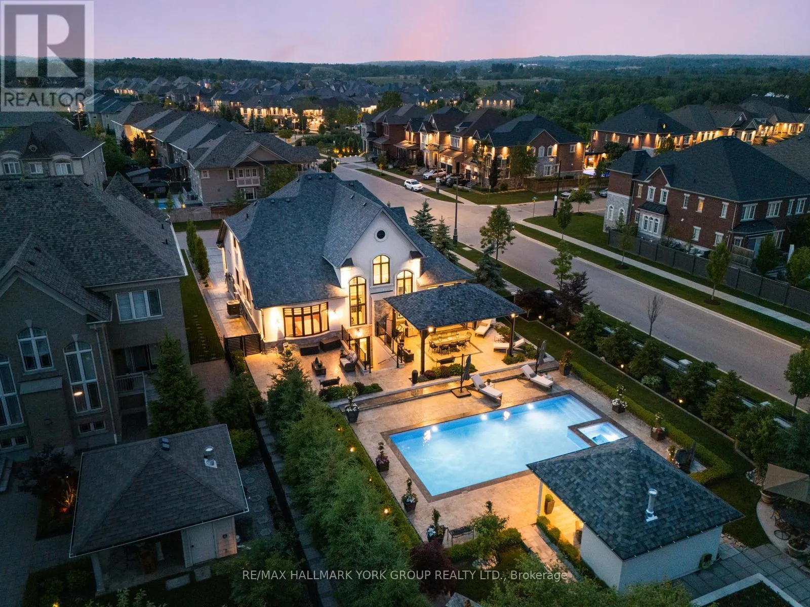 2 TIDNISH COURT