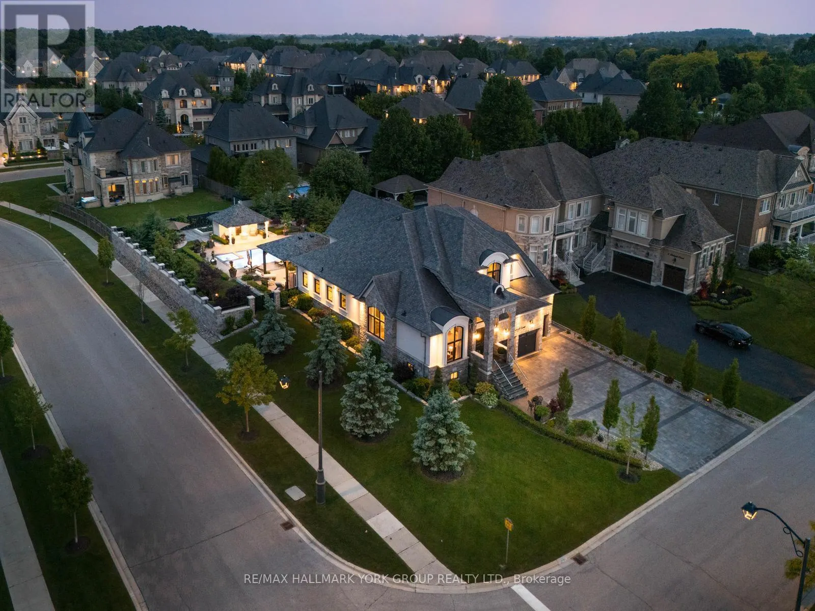 2 TIDNISH COURT