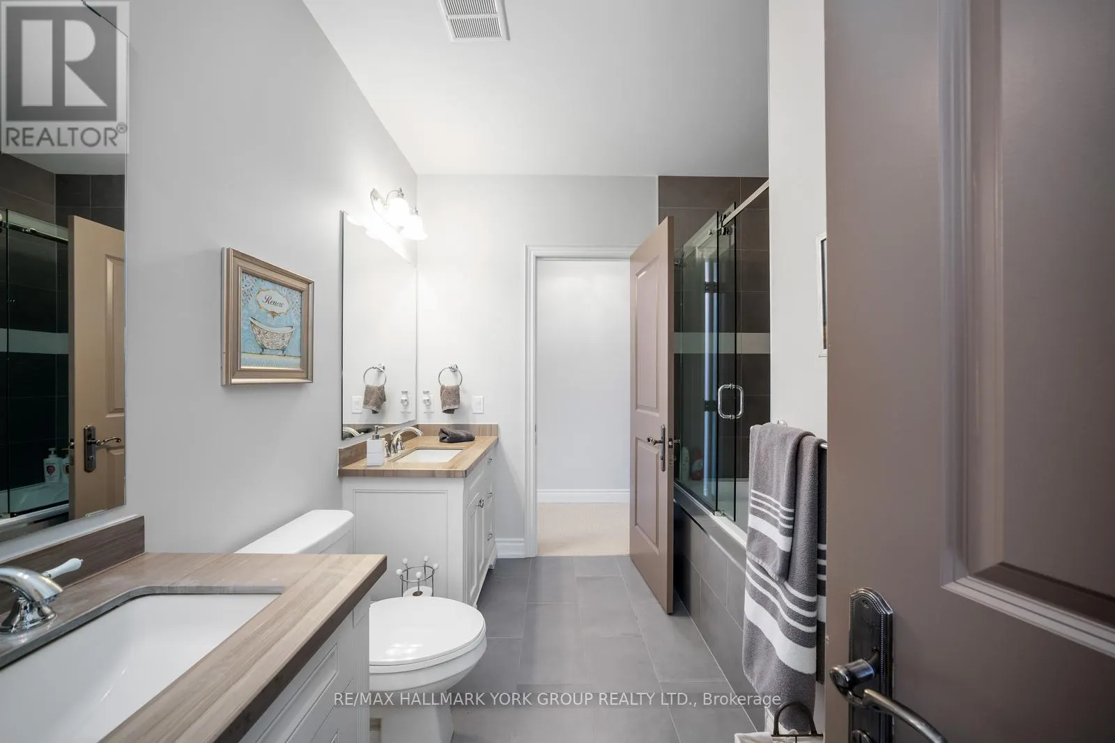 2 TIDNISH COURT