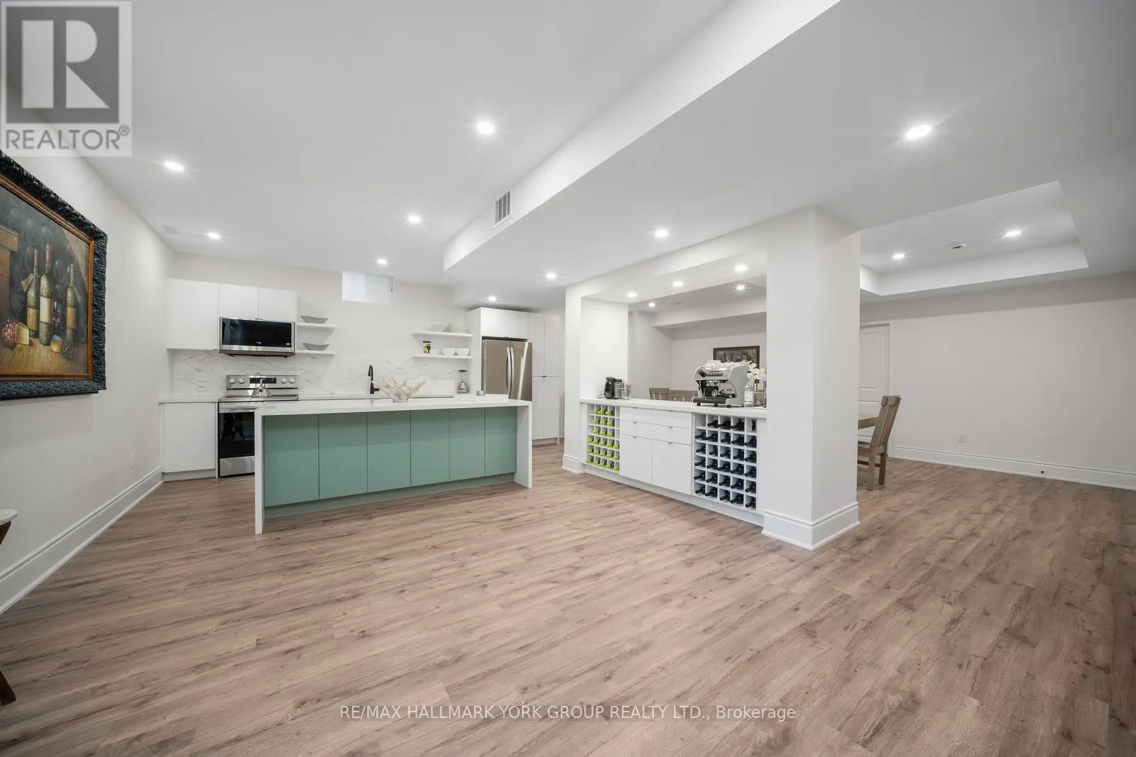 2 TIDNISH COURT