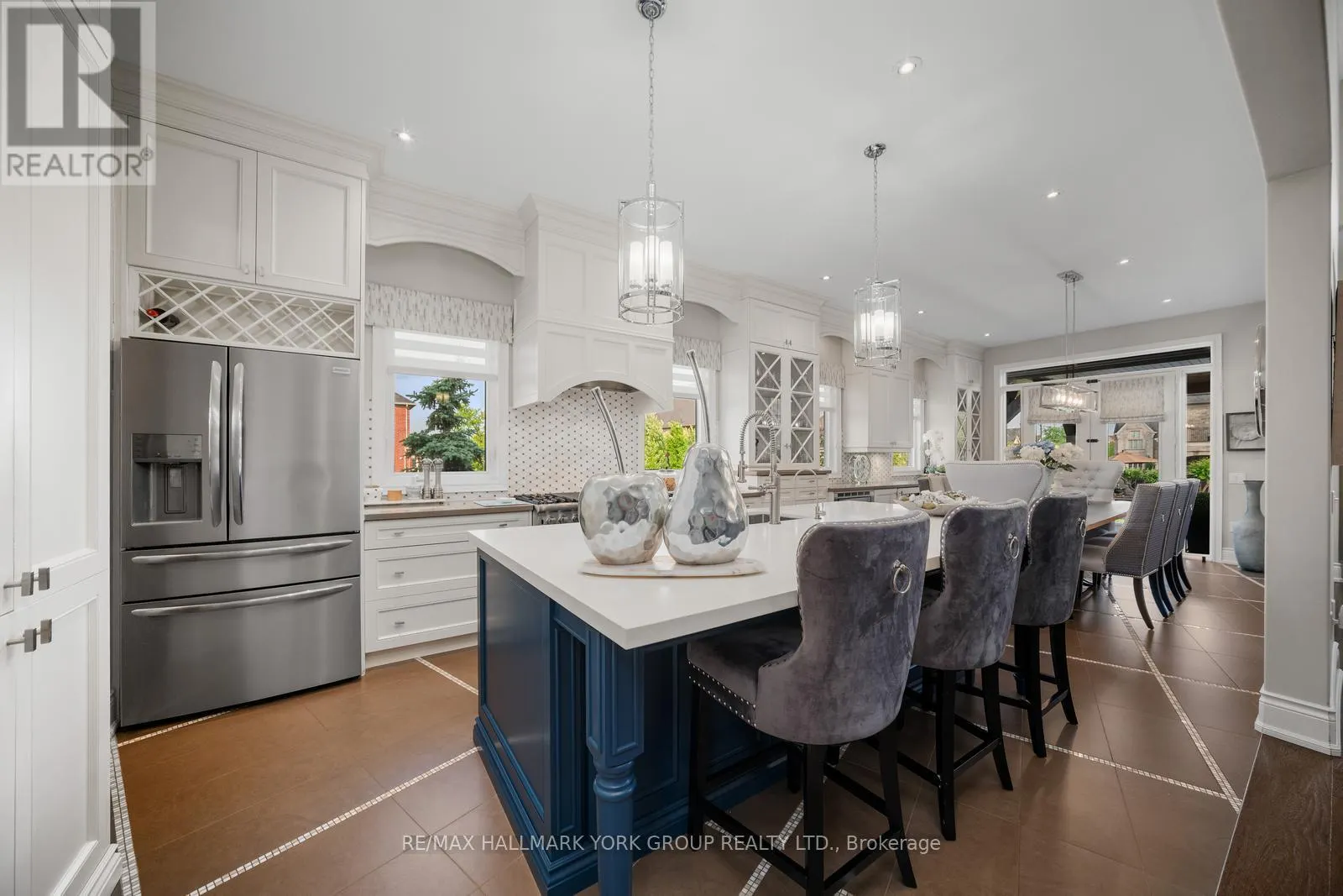 2 TIDNISH COURT