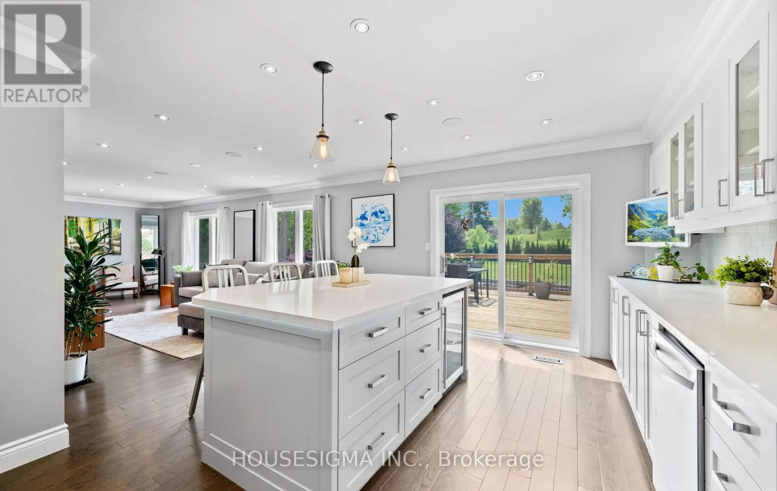 6053 HILLSDALE DRIVE