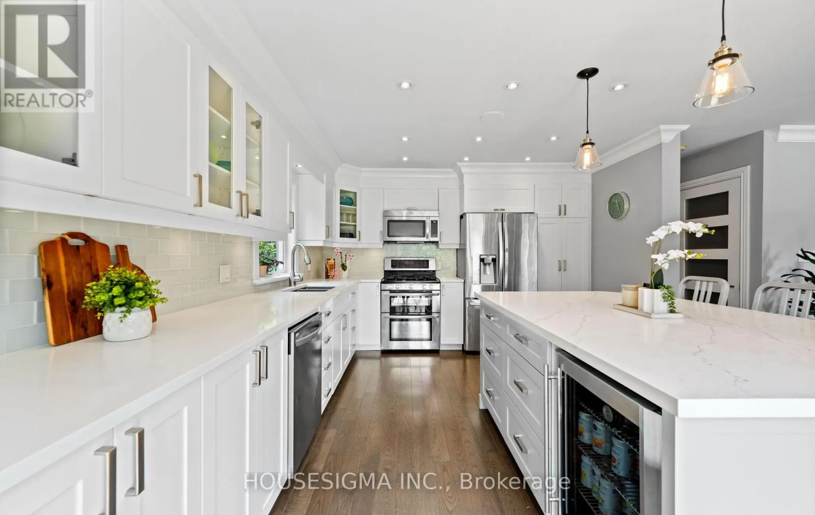 6053 HILLSDALE DRIVE