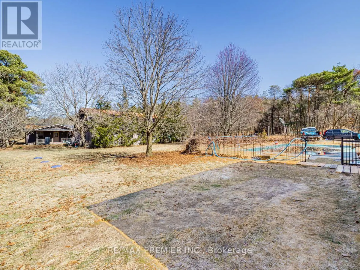 4282 VIVIAN ROAD