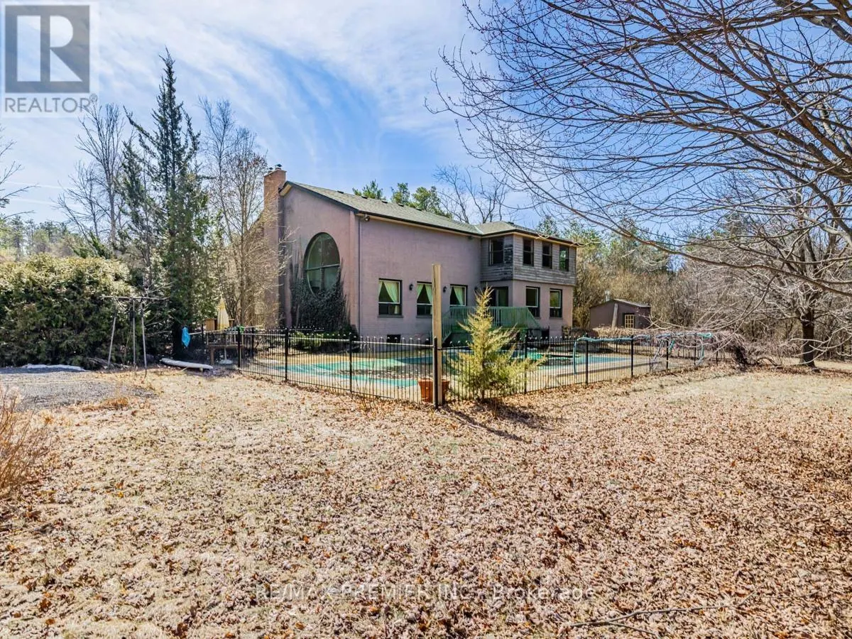 4282 VIVIAN ROAD