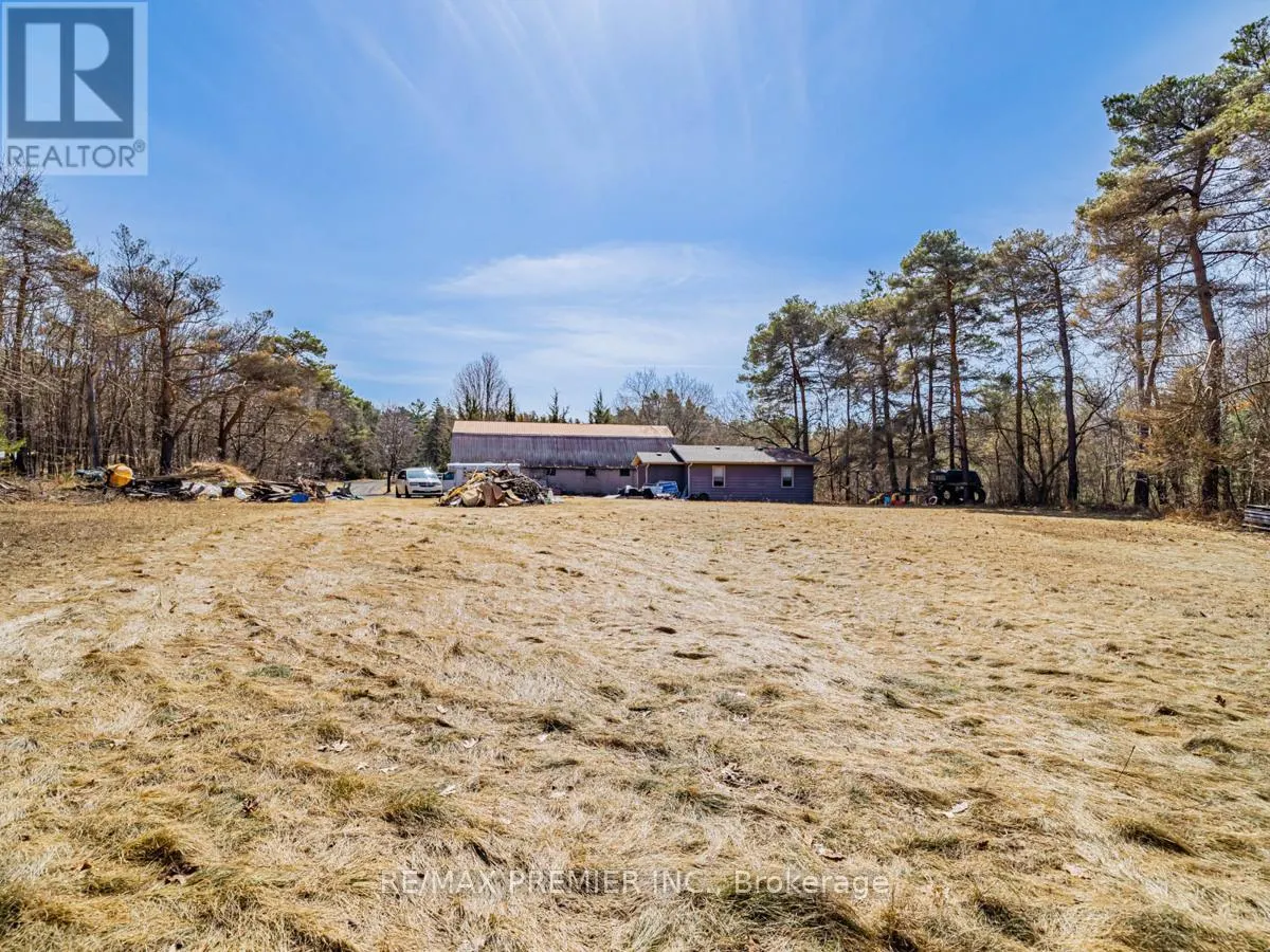 4282 VIVIAN ROAD