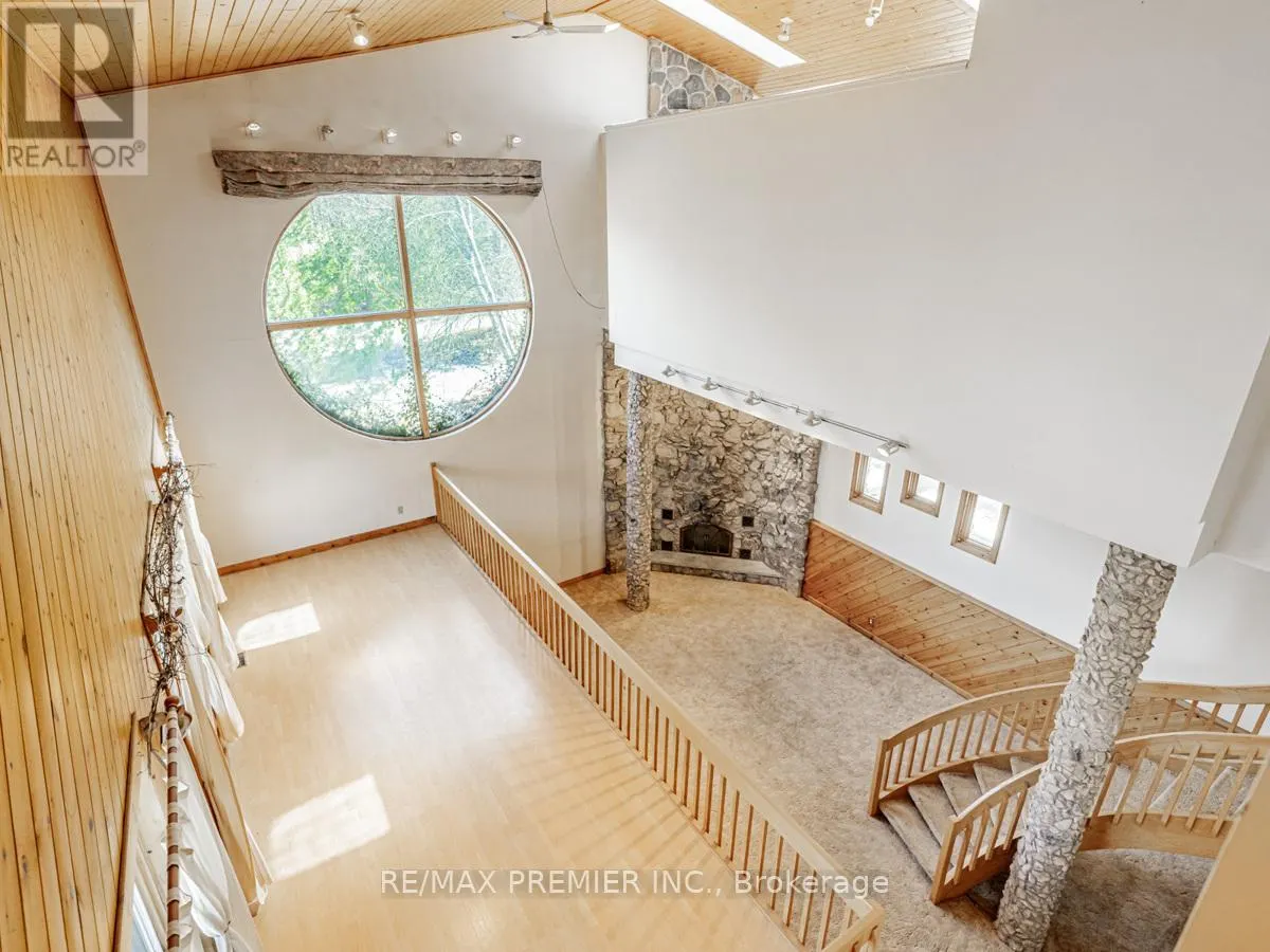 4282 VIVIAN ROAD