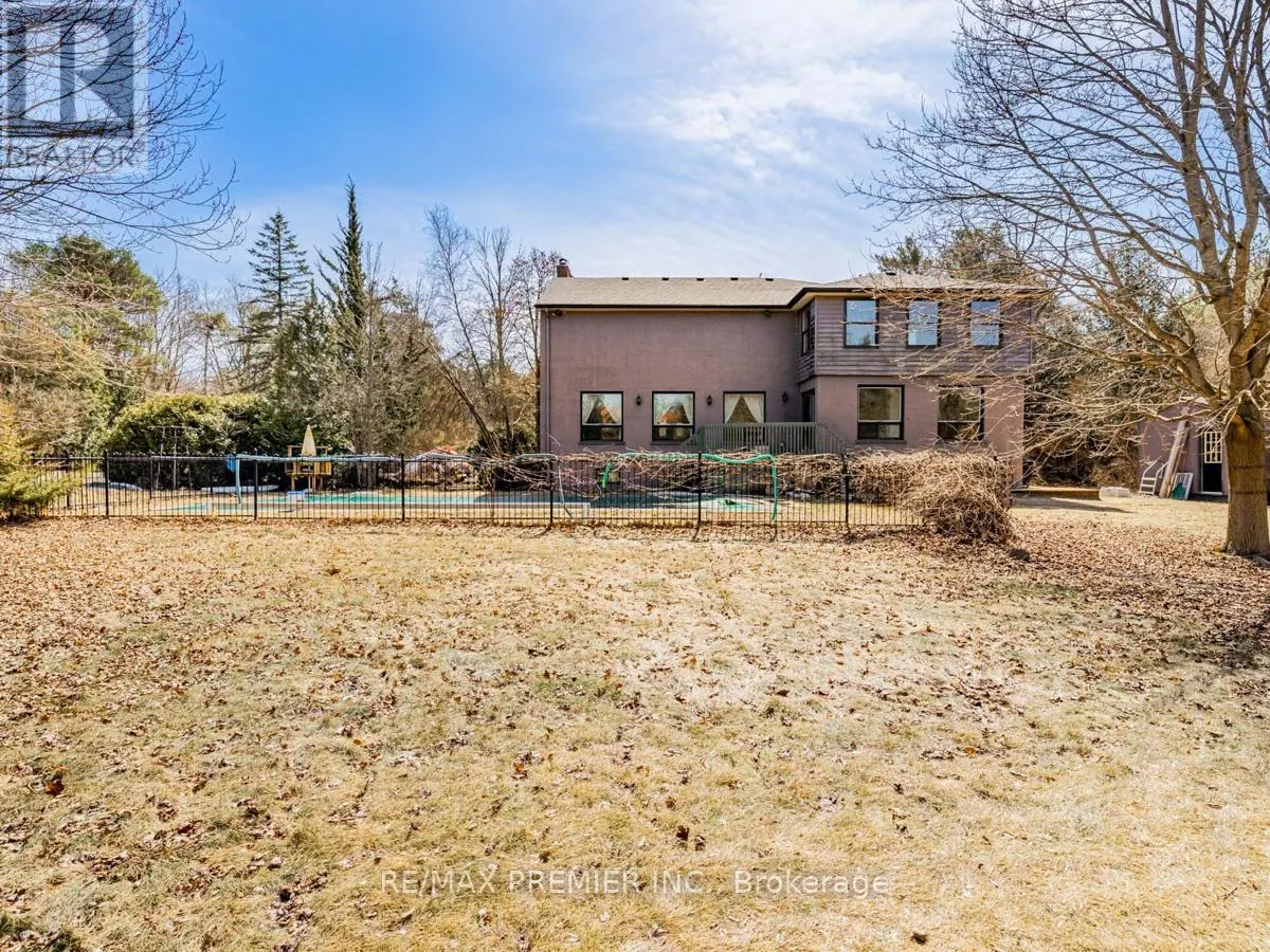 4282 VIVIAN ROAD
