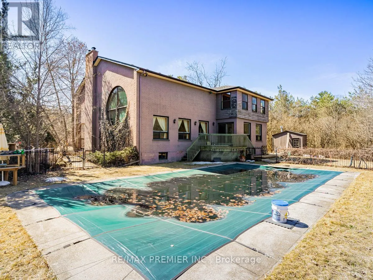 4282 VIVIAN ROAD