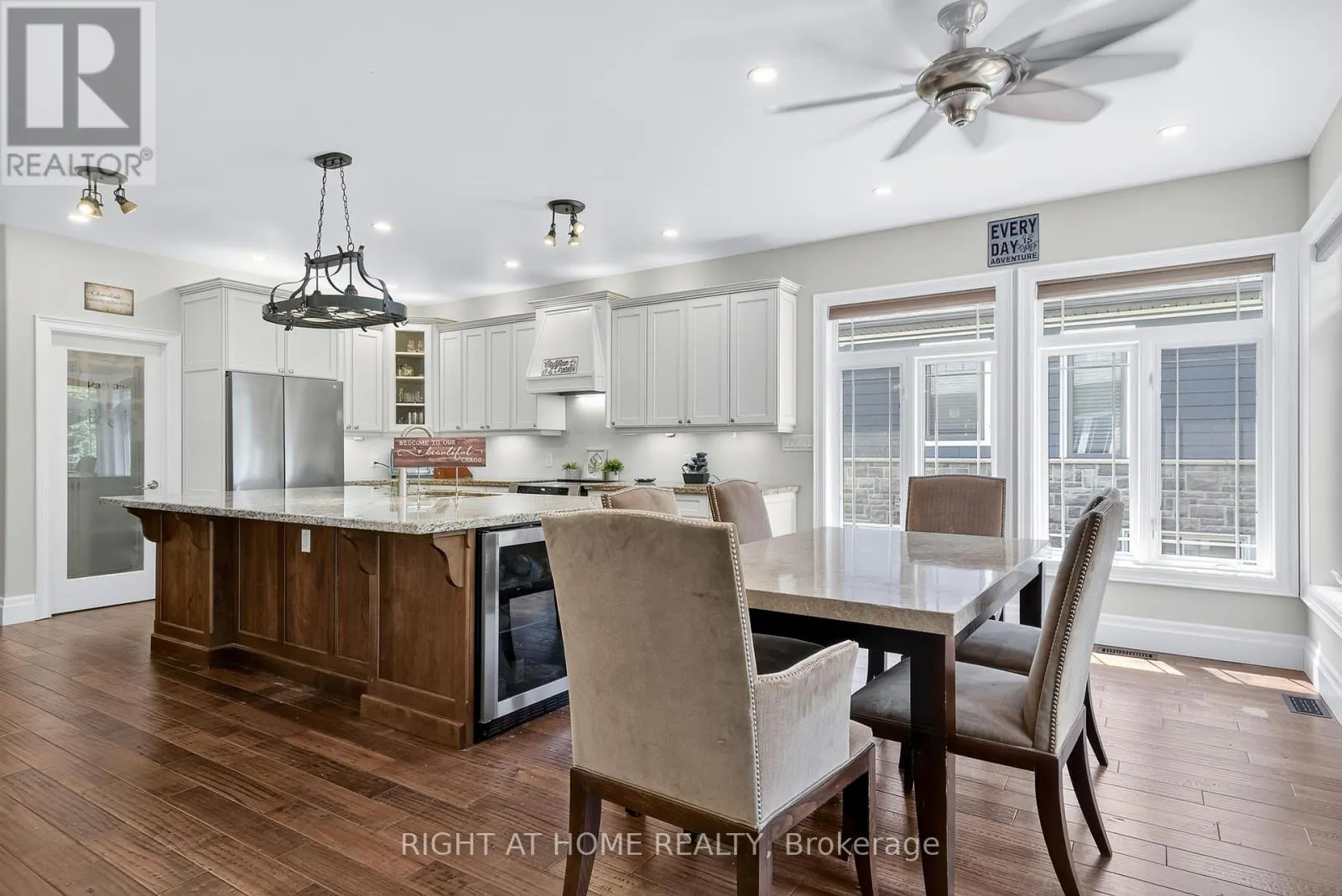 3500 CRESCENT HARBOUR ROAD