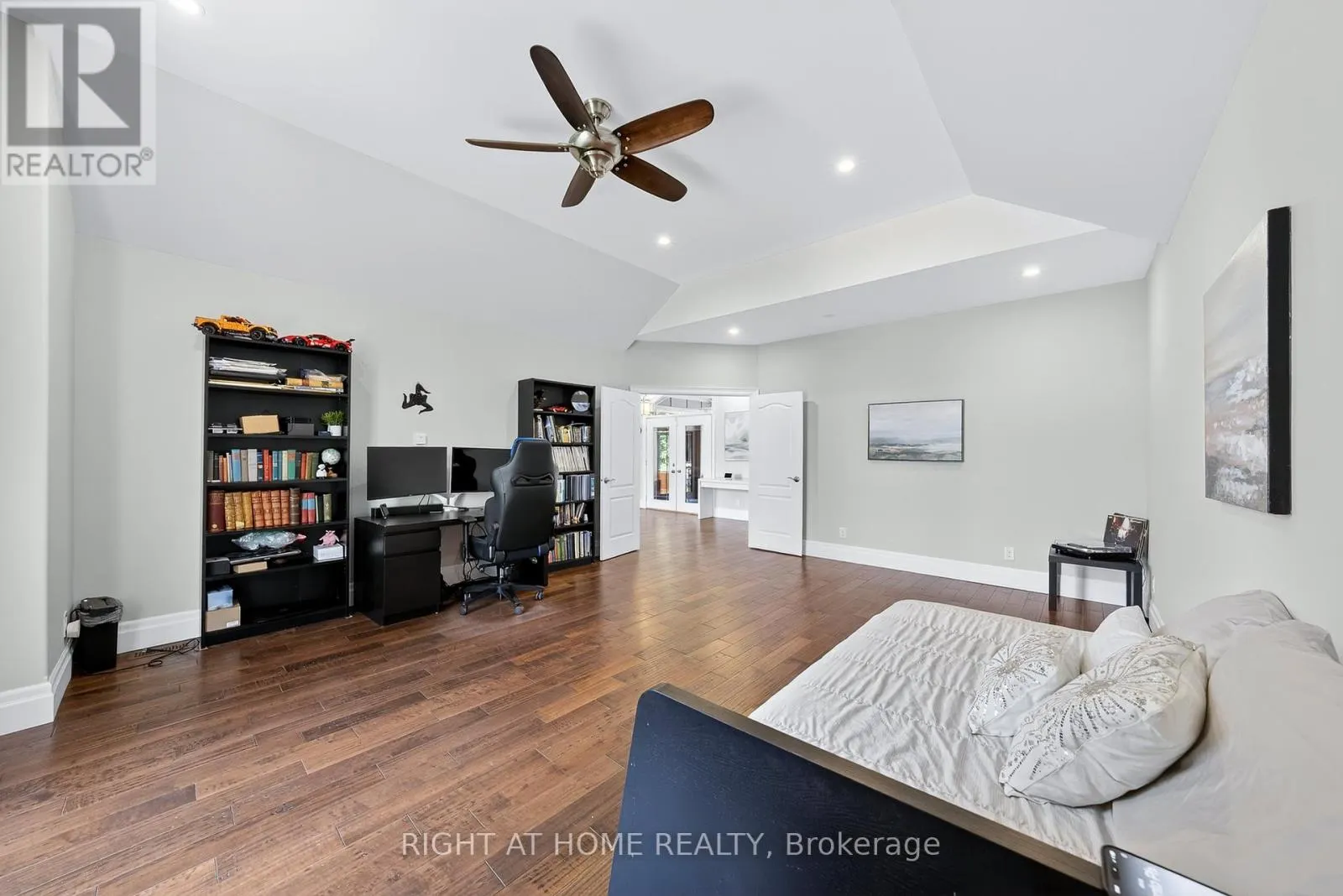 3500 CRESCENT HARBOUR ROAD