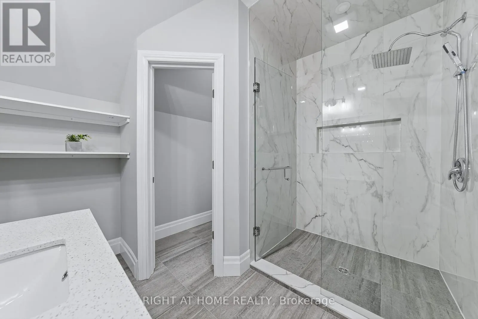 3500 CRESCENT HARBOUR ROAD