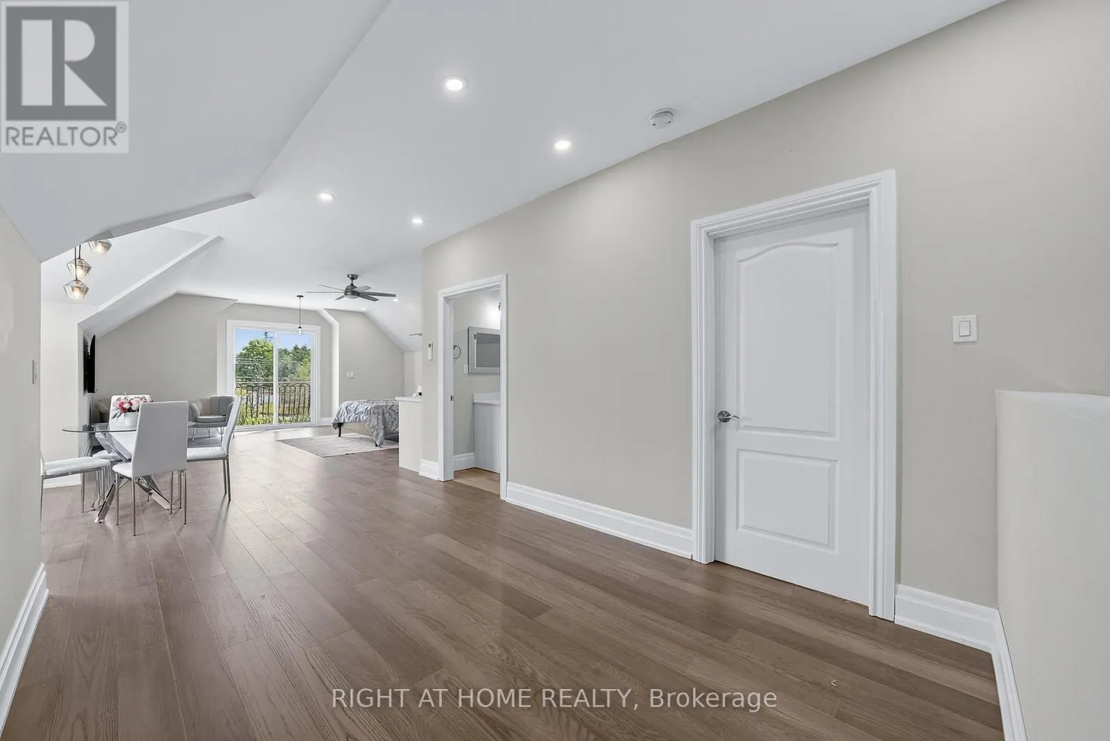 3500 CRESCENT HARBOUR ROAD