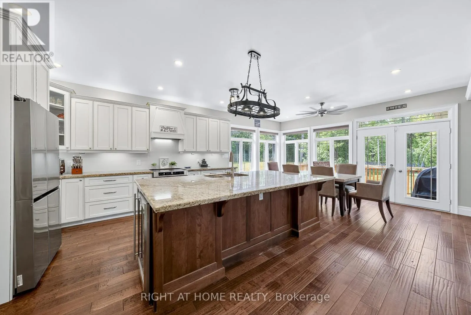 3500 CRESCENT HARBOUR ROAD