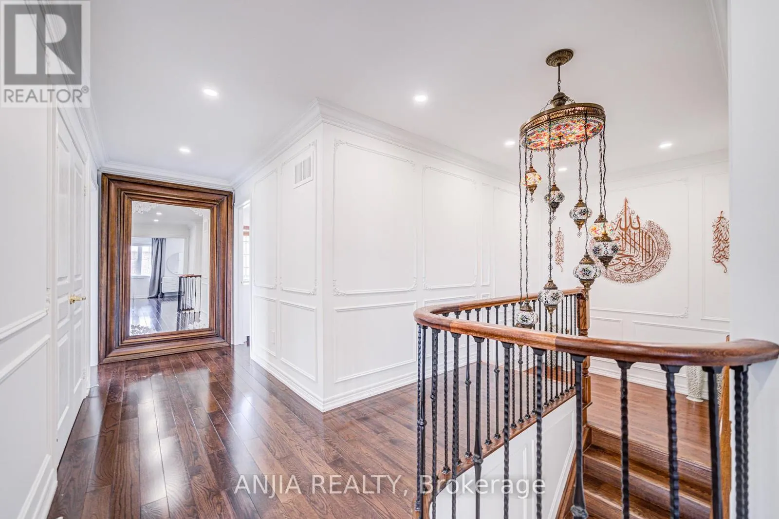 203 RICHARD UNDERHILL AVENUE