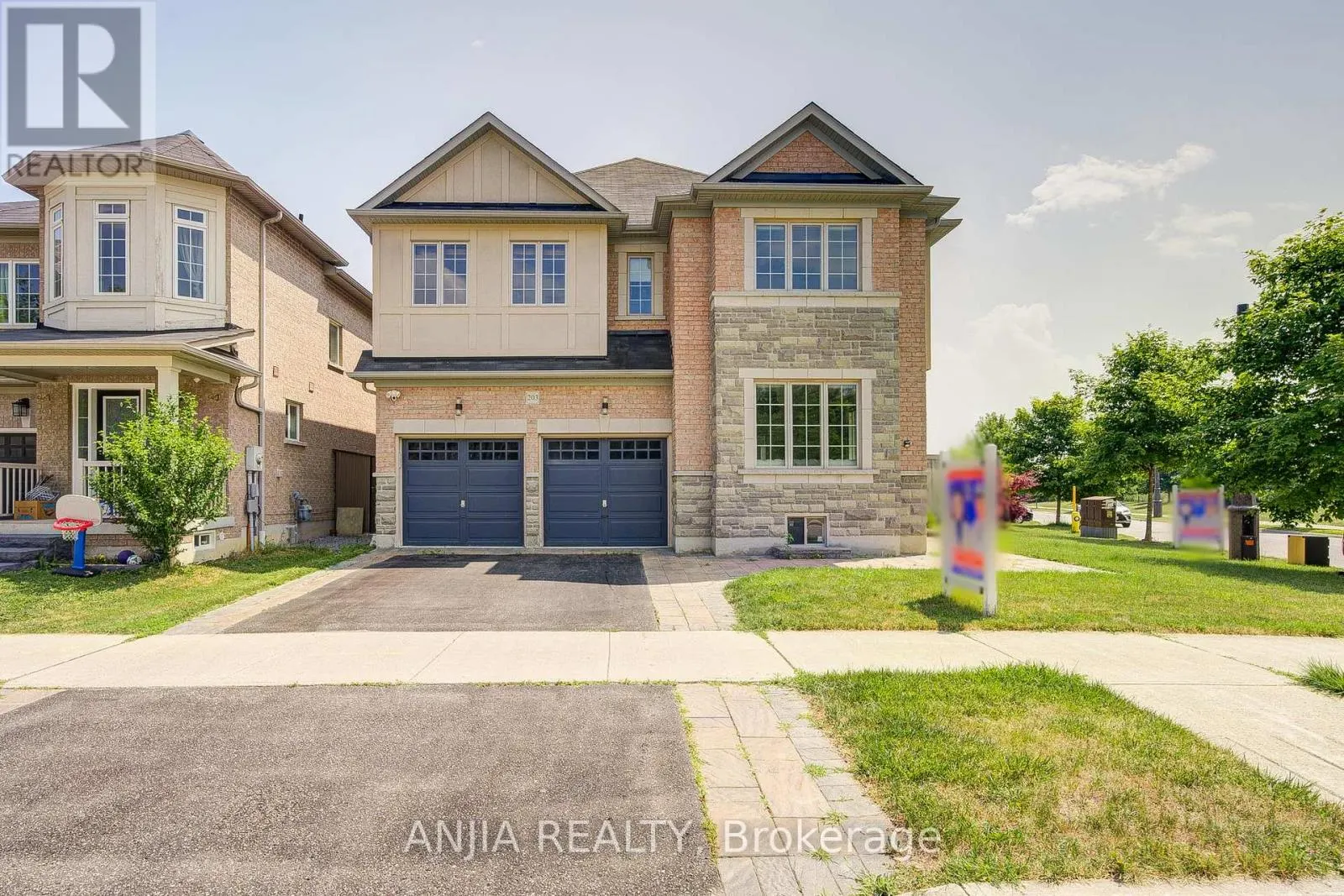 203 RICHARD UNDERHILL AVENUE