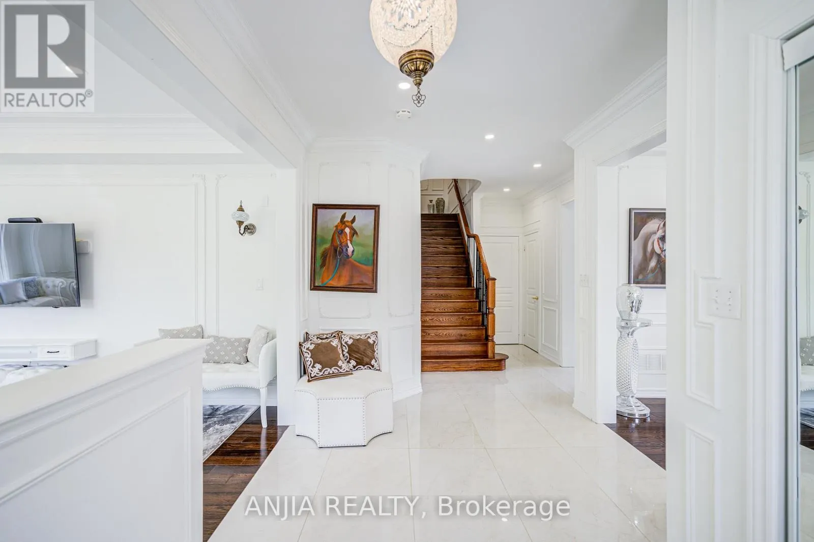 203 RICHARD UNDERHILL AVENUE