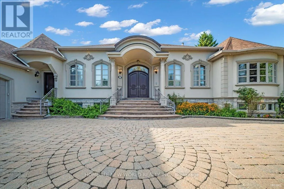 12 DENHAM DRIVE