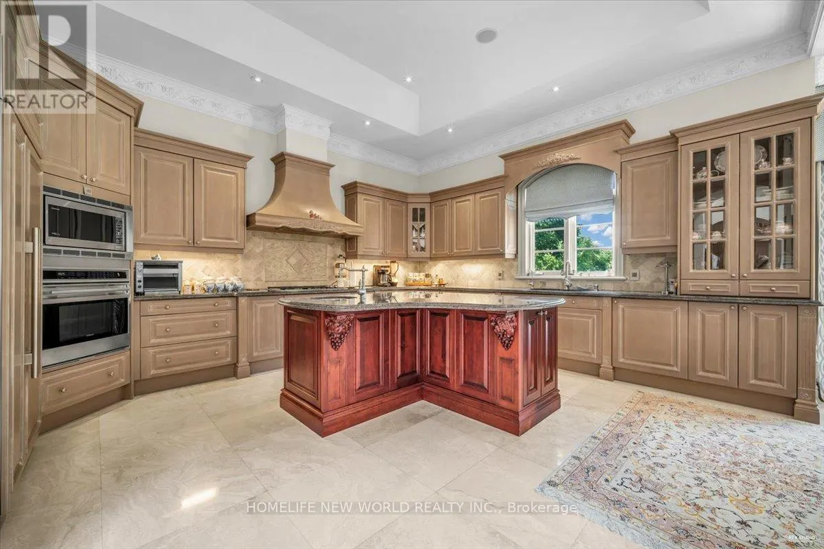 12 DENHAM DRIVE