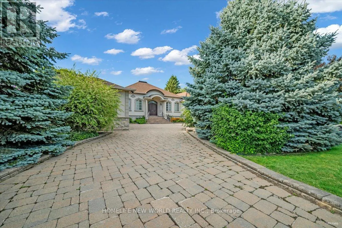 12 DENHAM DRIVE