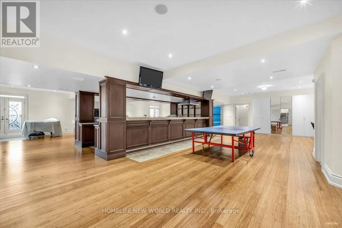 12 DENHAM DRIVE
