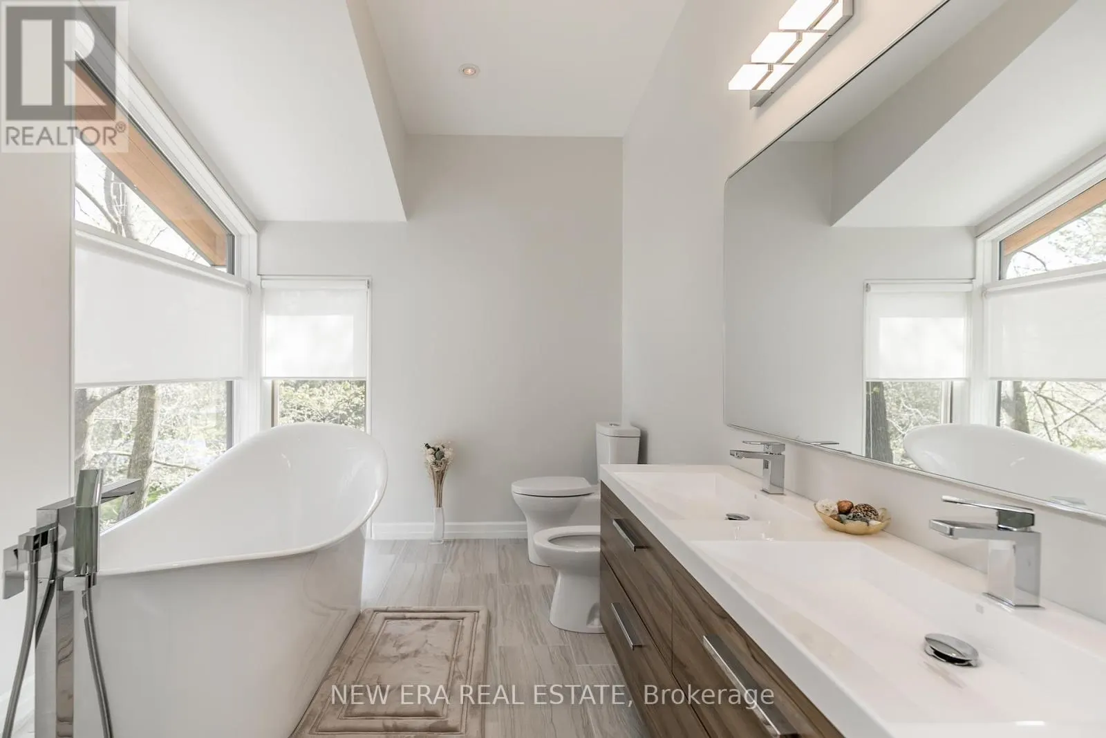 767 CEDARVALE DRIVE