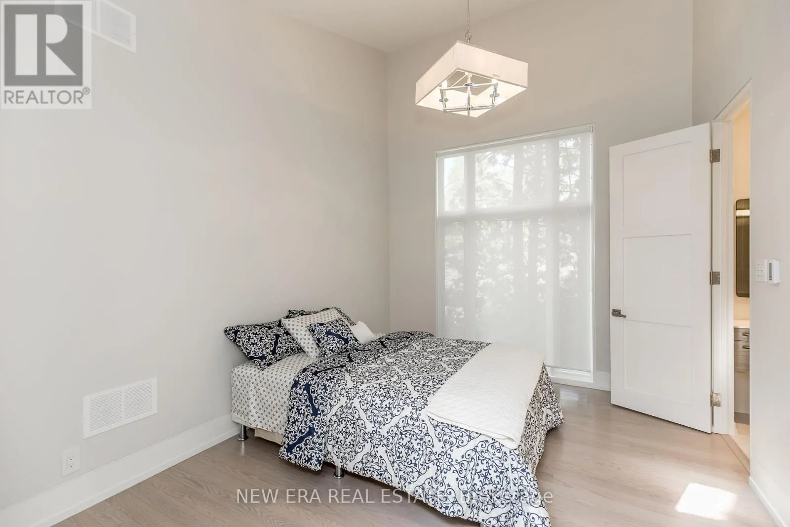 767 CEDARVALE DRIVE