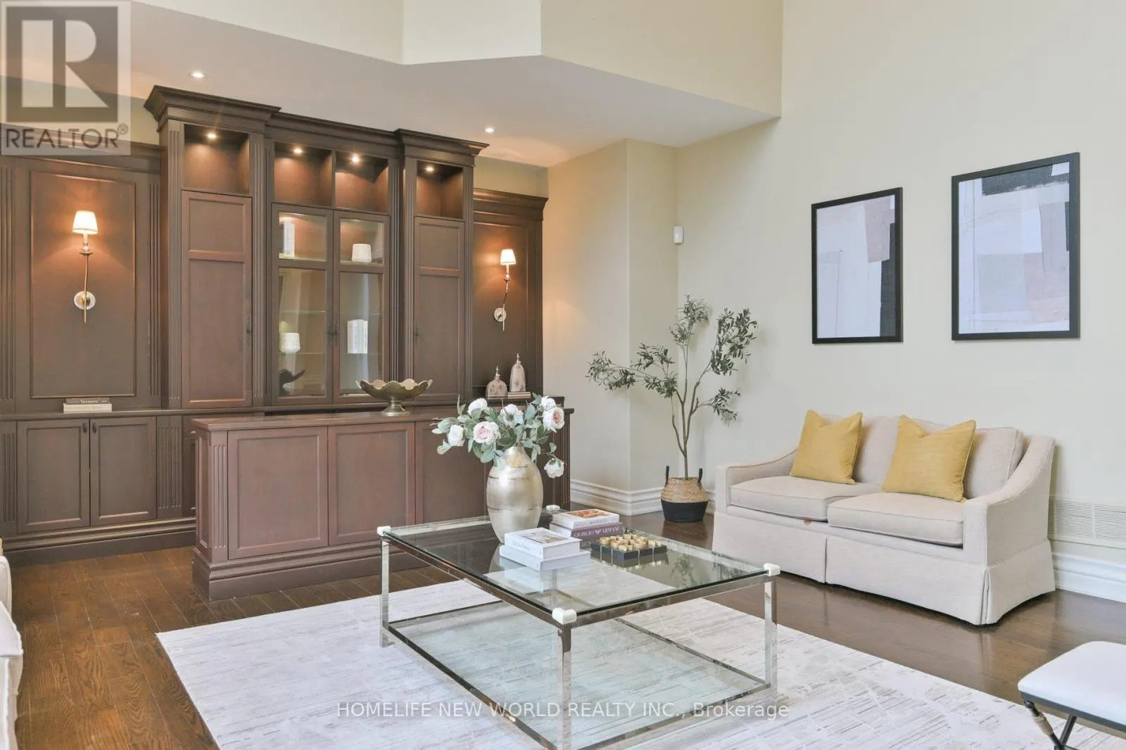 33 EVITA COURT